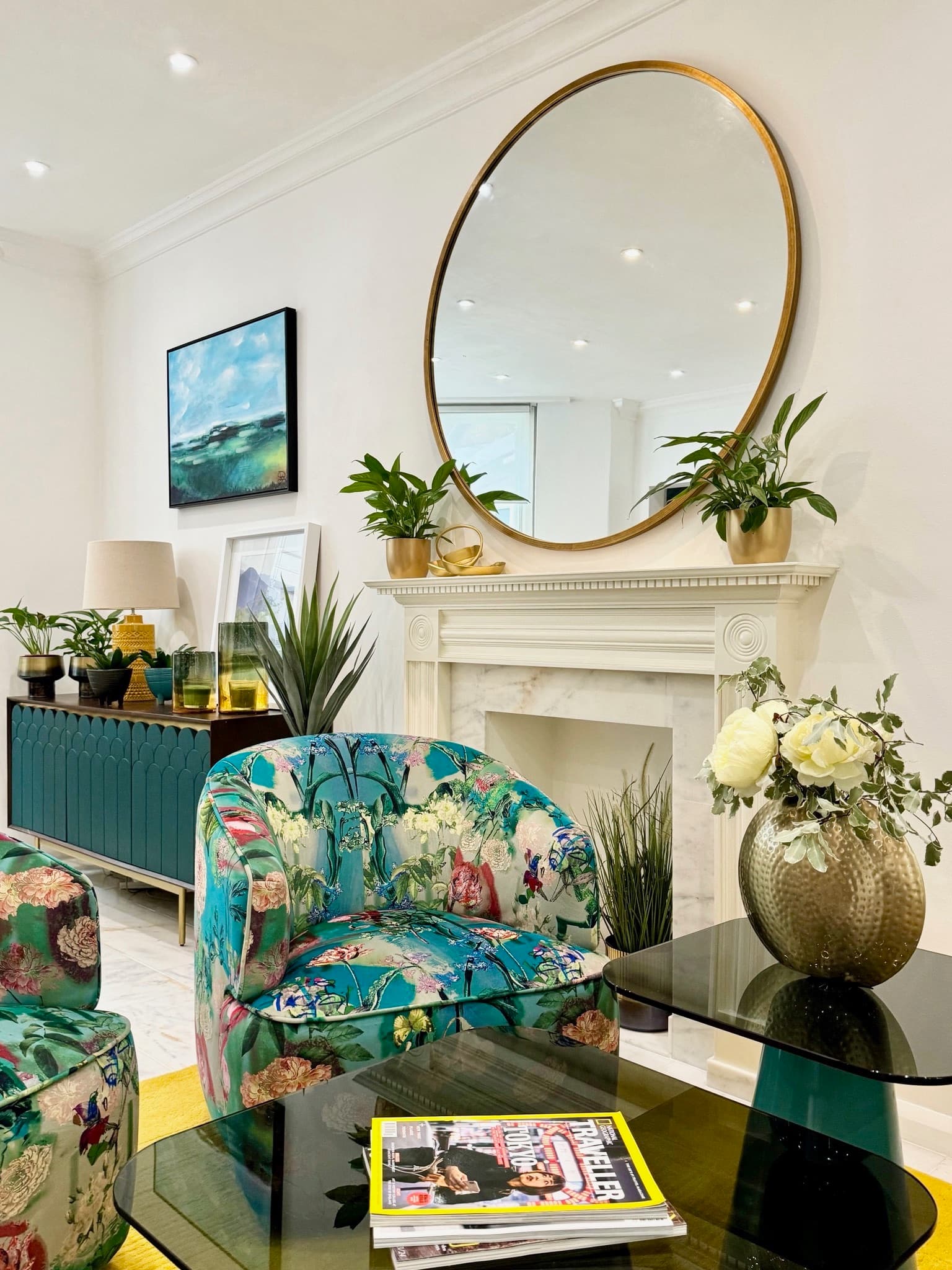 Velvet armchairs in the sitting area